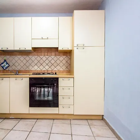 Rovo House 2, Pittulongu, 아파트 올비아