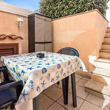 Rovo House 2, Pittulongu, Apartment Olbia
