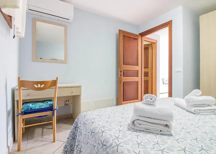 Rovo House 2, Pittulongu, * Ольбия